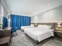 7 Days Premium Hotel (Yili Xinyuan Kaiyuan Food Court) Hotels in Xinyuan