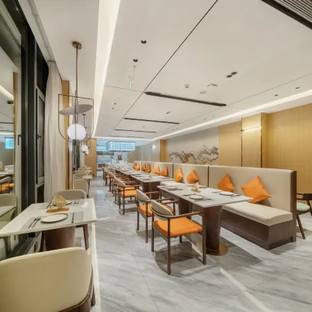 Elong Hotel (Huangshan Shexian Huizhou Ancient City Branch)