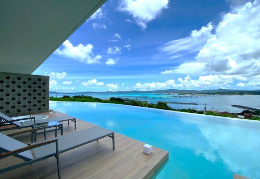 2. 풀 빌라 코우리..