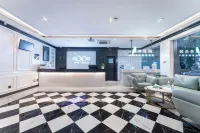 Xana Hotelle Hotel (Zhongningxian Government) - Bãi đậu xe