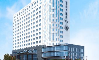 Platinum Crystal Hotel