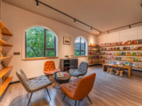 Li Xiangguo Wenquan Homestay (Li Xiaolu Bipenggou Scenic Area) Hotels in Li County