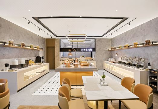 Homeinn Plus Hotel Overview