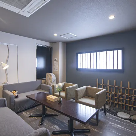 【YUYU UKIYOE HOTEL】Ten minutes to USJ|1-minute walk to station | Newly built hotel Отели рядом с достопримечательностью «Осака-ко»