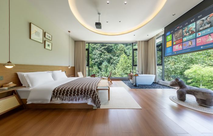 Linxijian Homestay (Bifengxia Scenic Area)