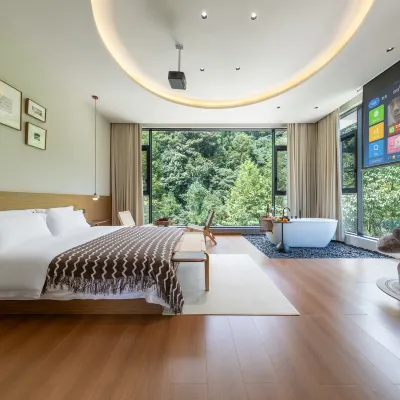 Forest Stream Gully Homestay Hotels near Bifengxia Wildlife Park