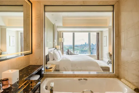 Ming Du Lakeside Hotel