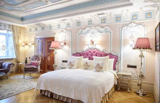 特茲尼廣場酒店