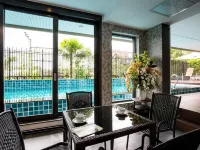 Lani Chiang Mai Hotel Hotels near Pa Tan