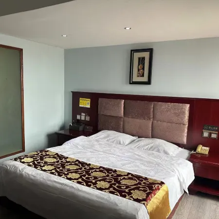 Yingjiang Fortune Theme Hotel