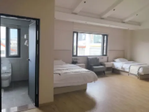 Luding Heyuanju Inn Hotels in Mouding