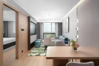 Country Inn & Suites by Radisson,  Urumqi Convention and Exhibition Center Wuyue Plaza Hotel Hotels in International Convention and Exhibition Center/Hongguang Mountain