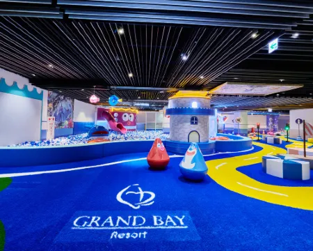 Grand Bay Resort Hotel 屏東のホテル