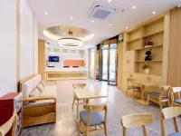 M酒店(佰盛購物中心店) 陽山酒店