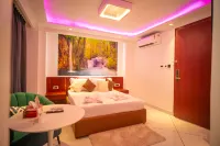 J60 Suites
