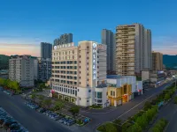 HONG FEI HOTEL Отели рядом с достопримечательностью «Мэр Личуань Уэбэш-Станция»