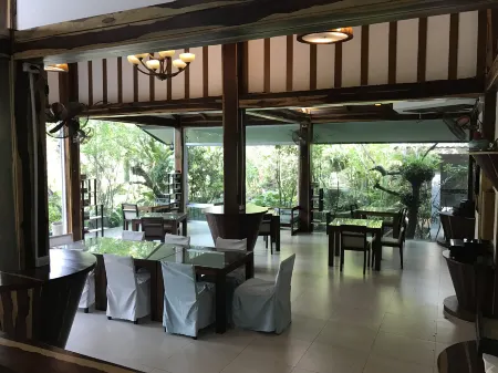 Taman Resort Отели в г. Wang Thong