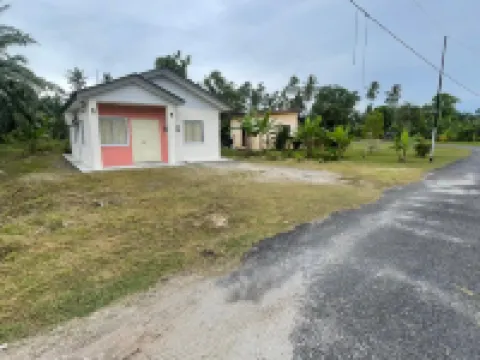 Oryza Panthera Cottage Hotel di Api-Api