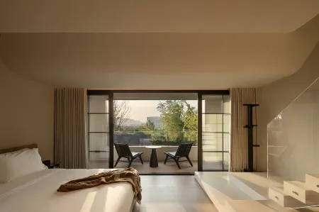 Anji Fanfan Manor Private Hot Spring Resort Hotel Отели рядом с достопримечательностью «Zhejiang Yuxiang Vocational and Technical College»