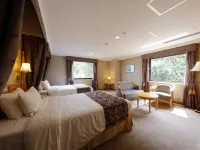 Kanazawa Hakuchoro Hotel Sanraku -Natural Hot Spring- Hotels near Shima