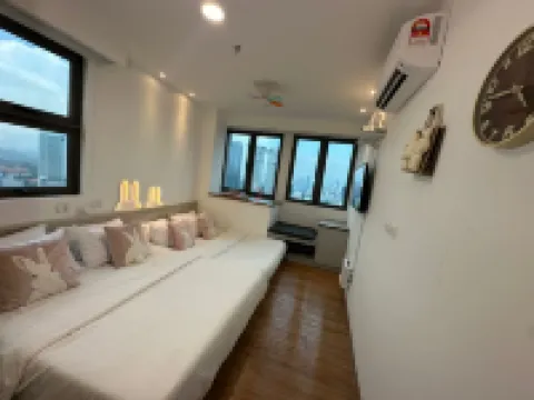 Sky Pool Suites KL Sentral 4 pax Kuala Lumpur 118, The Riveria City, KL Sentral