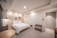 경주 엘리건스 황리단길점