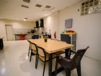 كورونا إن هوتل، بوكيت بينتانج Hotels near بوكيت بينتانج