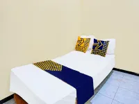 Hotel O Tegalsari Near Tunjungan Plaza Hotels in Tegalsari