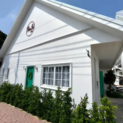 บ้านเย โรงแรมใกล้สวนน้ำภูกลอง วอร์เตอร์ ปาร์ค