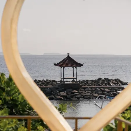 Ashyana Candidasa Beach Resort Отели рядом с достопримечательностью «Пляж Вайт-Сэнд»