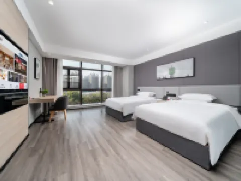 Shankee Coffee Style Hotel (Zhangzhou Pinghe Yangming Park) Hotels near Sanping Temple