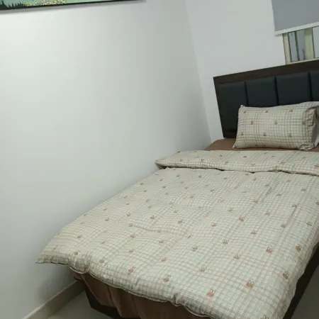 Jiayue Guest House (MixC Liangwan Subway Station)