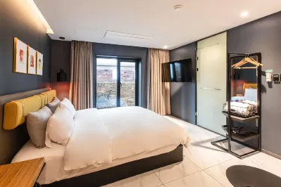 Brown Dot Hotel Seomyeon Hotels near Seomyeon