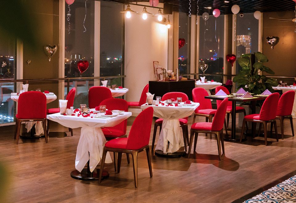 1. 머큐어 하이 퐁..