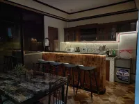 Spacious 3-Floor, 6-Bedroom House w/ WIFI, KTV, Swimming Pool, 30+PAX