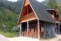 Homestay Wong Kito Hotels near Panorama Padang Mangateh