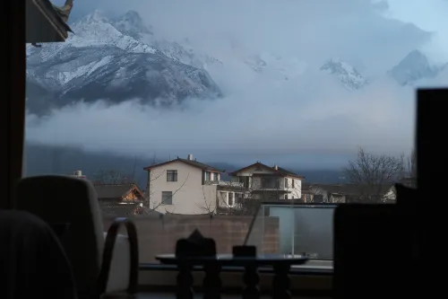 萬川續·ValleVive日照金山全景度假飯店（白沙古鎮店） 飯店周邊 Photos