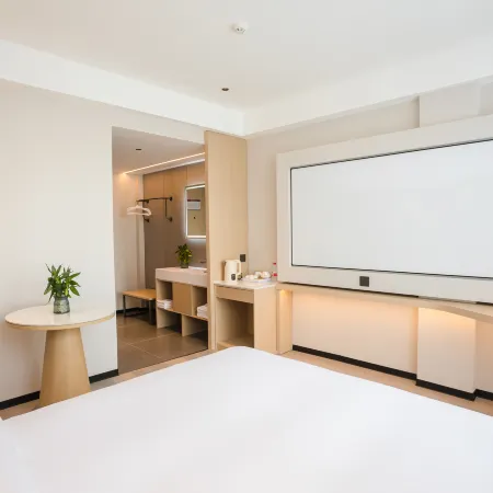 Baoying Yuexuan Hotel