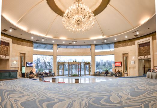 5. 케렌 온천 호텔..