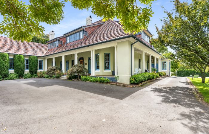 Peppers Manor House