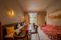 YOUBAI VILLA - Kitchen