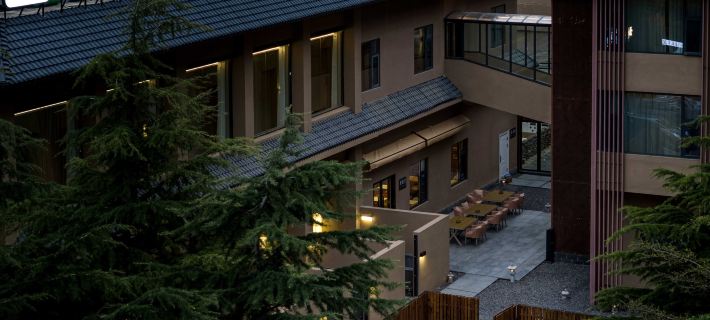 Rezen Retreat · Four Seasons Manju Hotel (Jiuzhaigou Tourist Center) 九寨溝のホテル