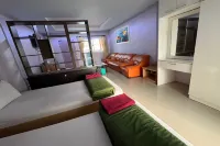 Chompoo Inn Hotels in Самфран