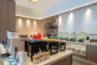 Comfort Inn (Meihekou Railway Station Commercial Pedestrian Street Branch) - Parkering