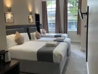 Trebovir Hotel Hotels near Hyde Park