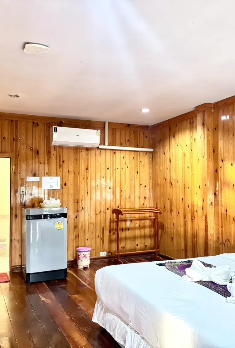 ห้องมาตรฐานเตียงควีนไซส์ โซนบี