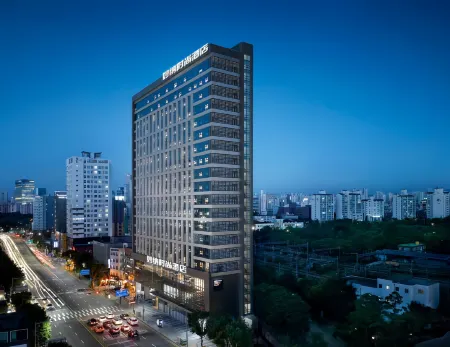 Miaona Fashion Hotel Отели рядом с достопримечательностью «Chongqing Vocational Institute of Tourism»