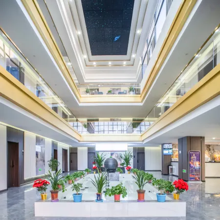 Qingfeng Xiaozhu Hotel