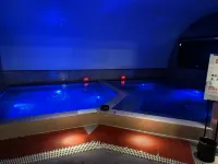Yuexiang Smart Cinema Hotel - ที่มีสปา