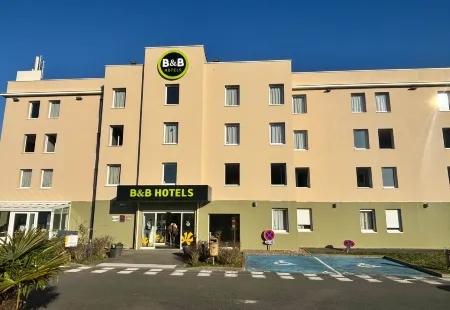 B&B Hotel Saint-Witz Roissy Отели в г. Ла Шапель-ан-Серваль